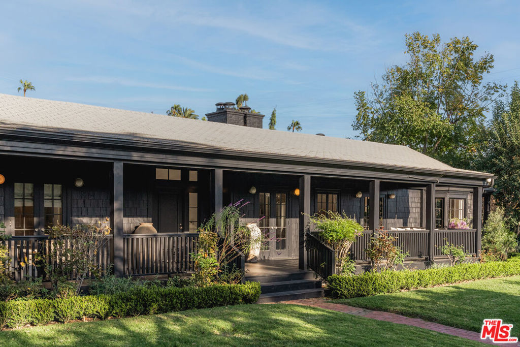 250 Chadbourne Avenue