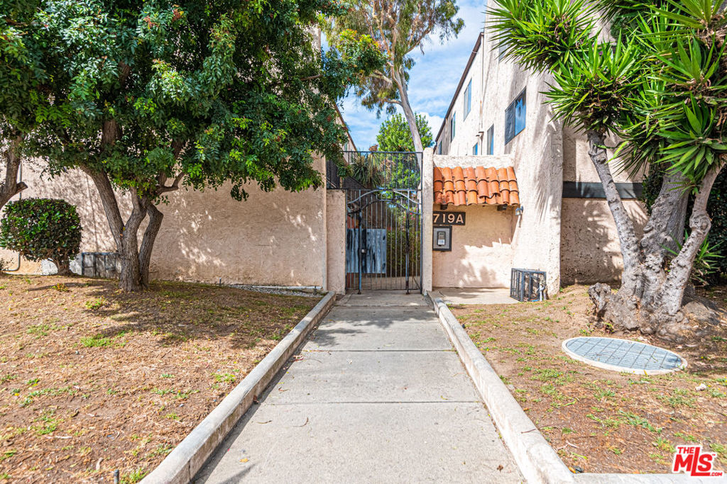 719 Eucalyptus Avenue
