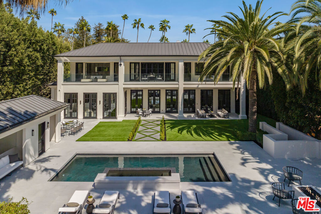 917 Crescent Drive