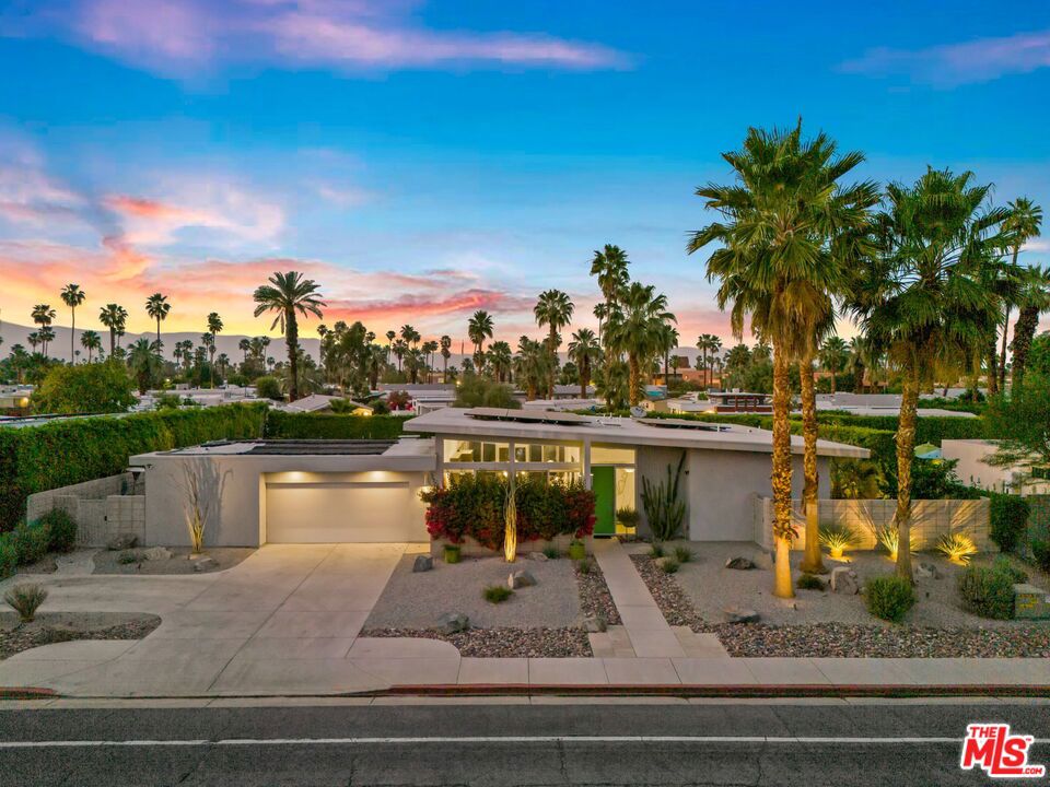1570 Sunny Dunes Road
