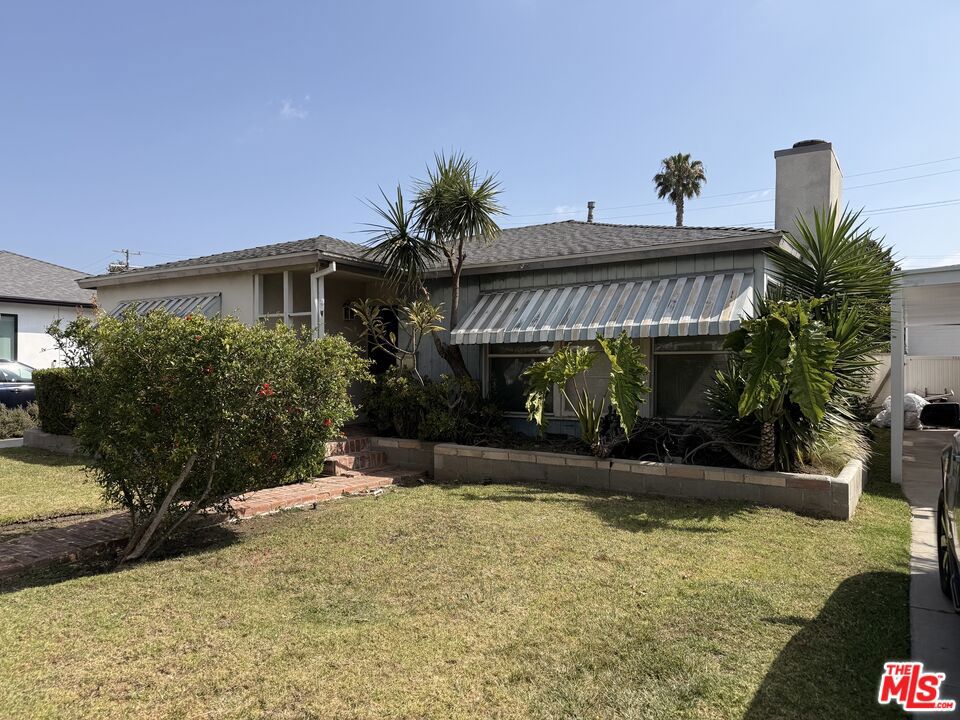 2816 Bentley Avenue