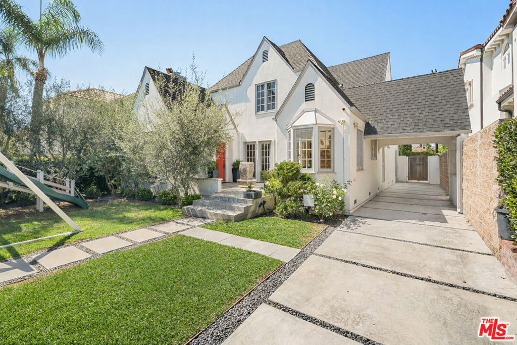 317 Swall Drive