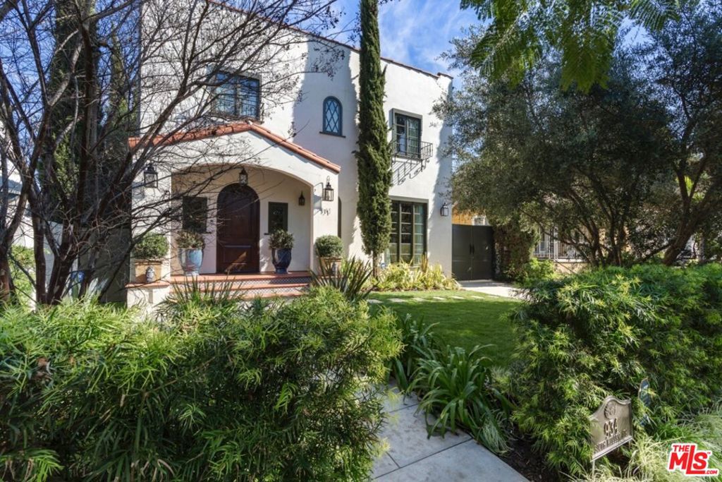 934 Mullen Avenue