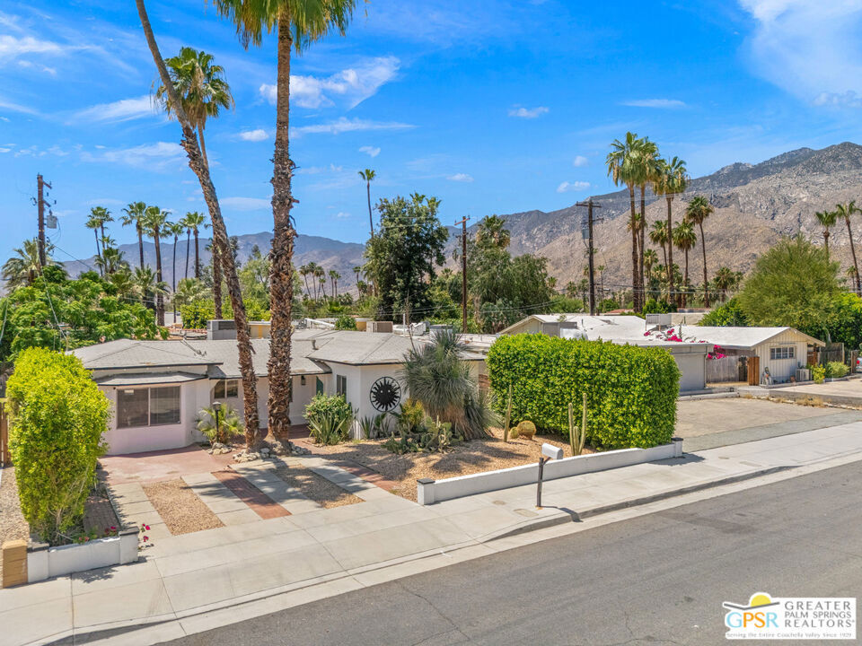 1345 Camino Primrose