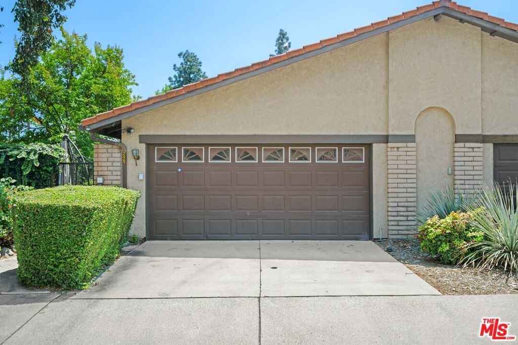 2467 Calle Villada Circle