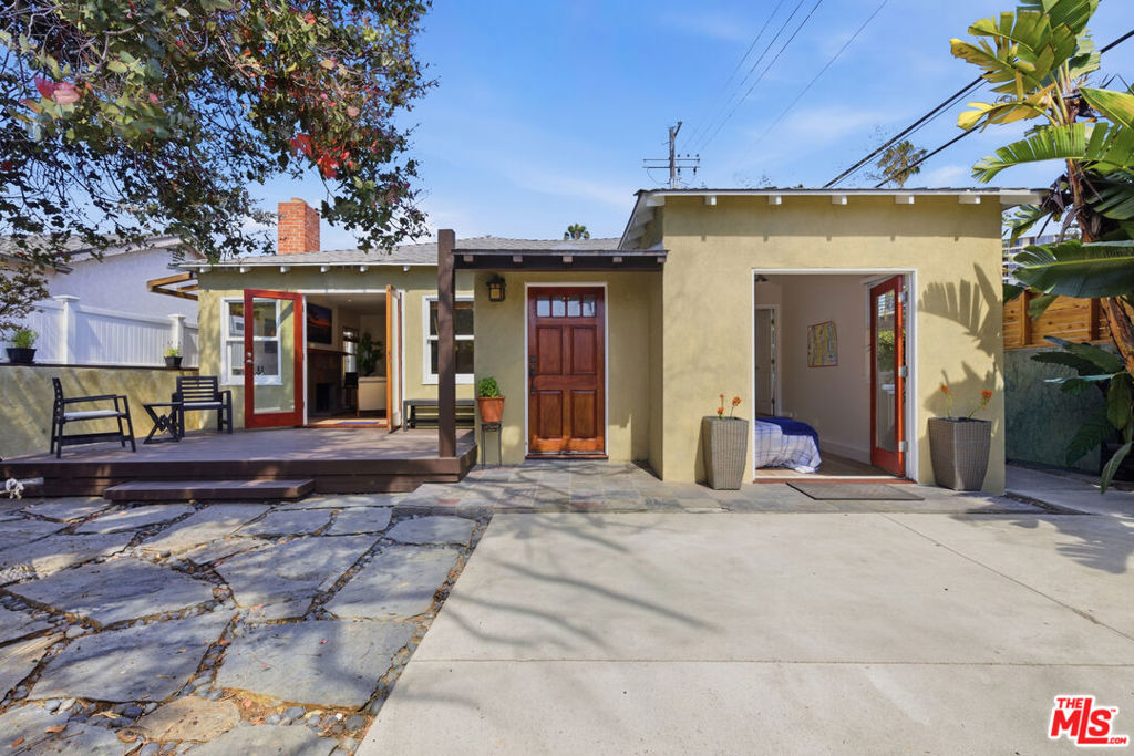 2432 Wilson Avenue