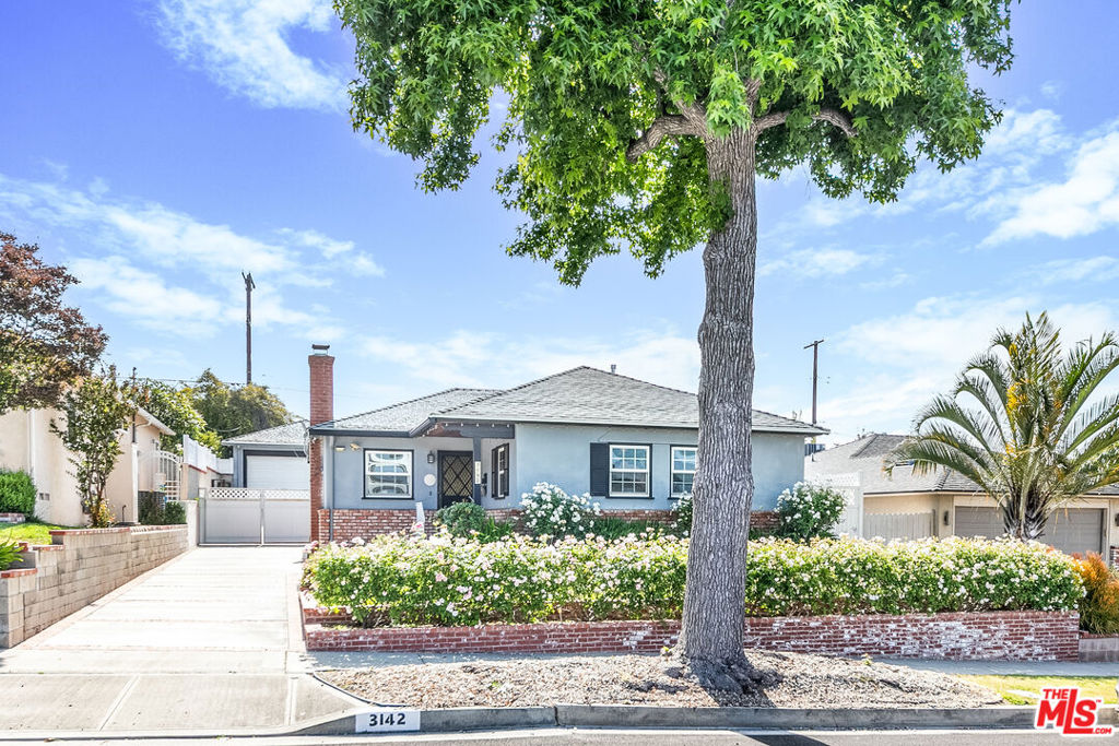3142 Naomi Street