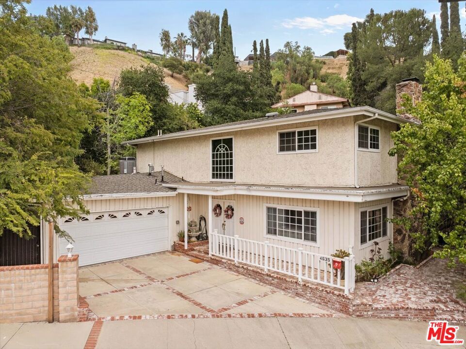 4635 Esparto Street