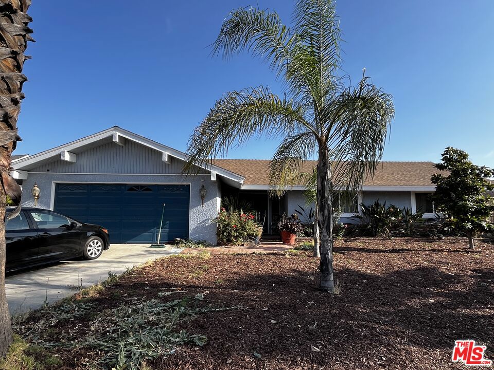 25091 Lamayo Avenue
