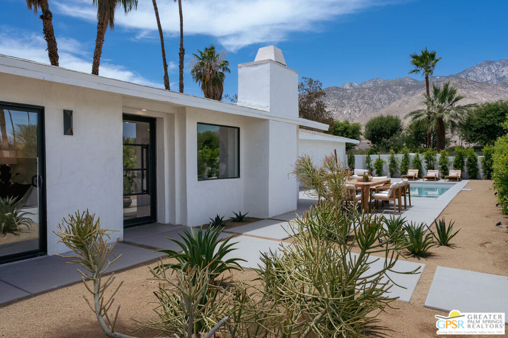 2525 Morongo Trail