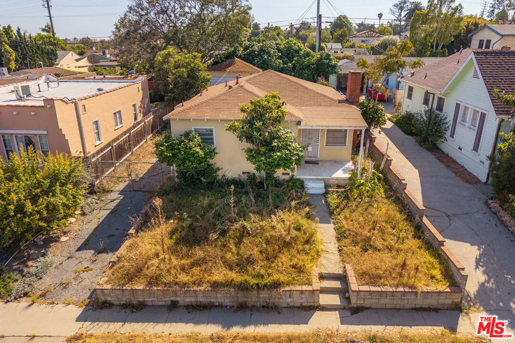3641 Greenfield Avenue