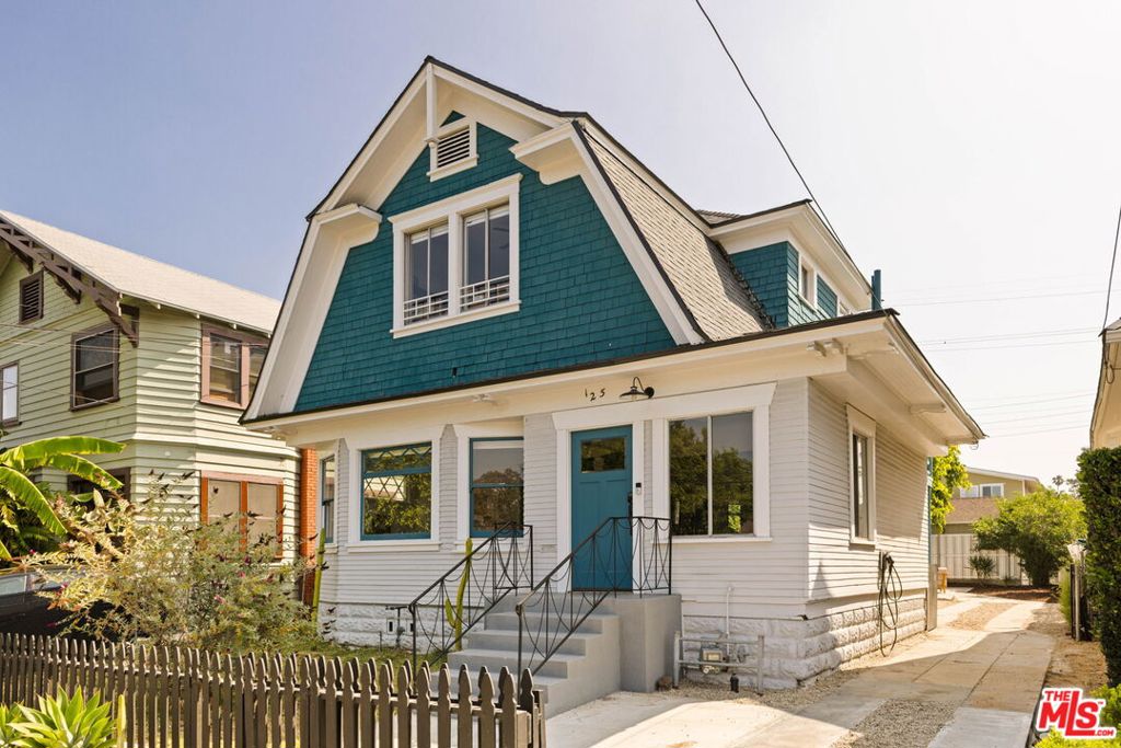 125 Roselawn Place