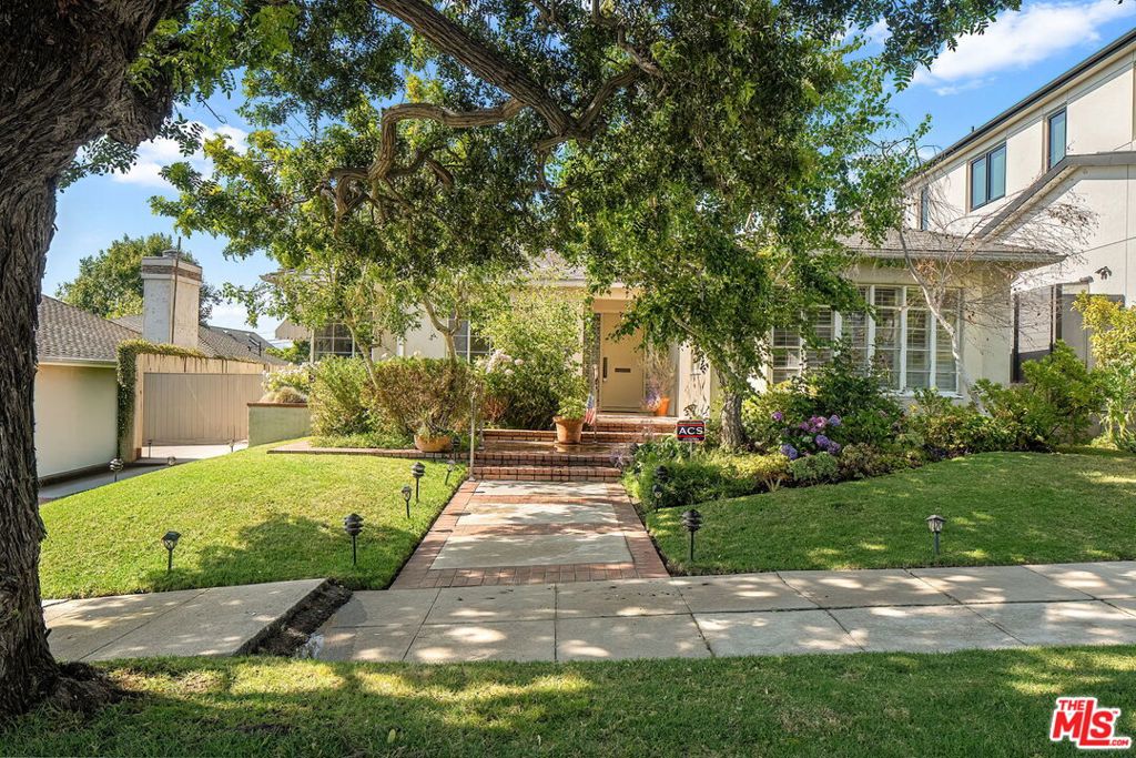 9133 Sawyer Street