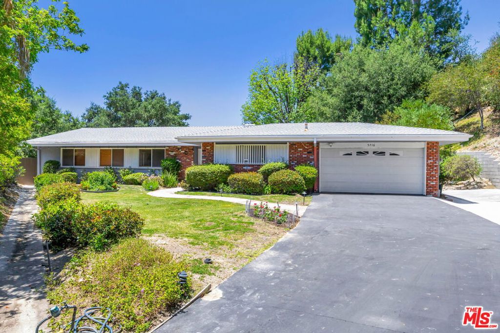 5716 Star Lane