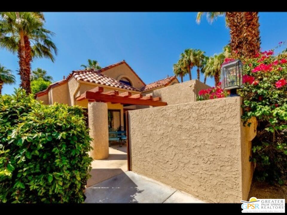 251 Canyon Circle