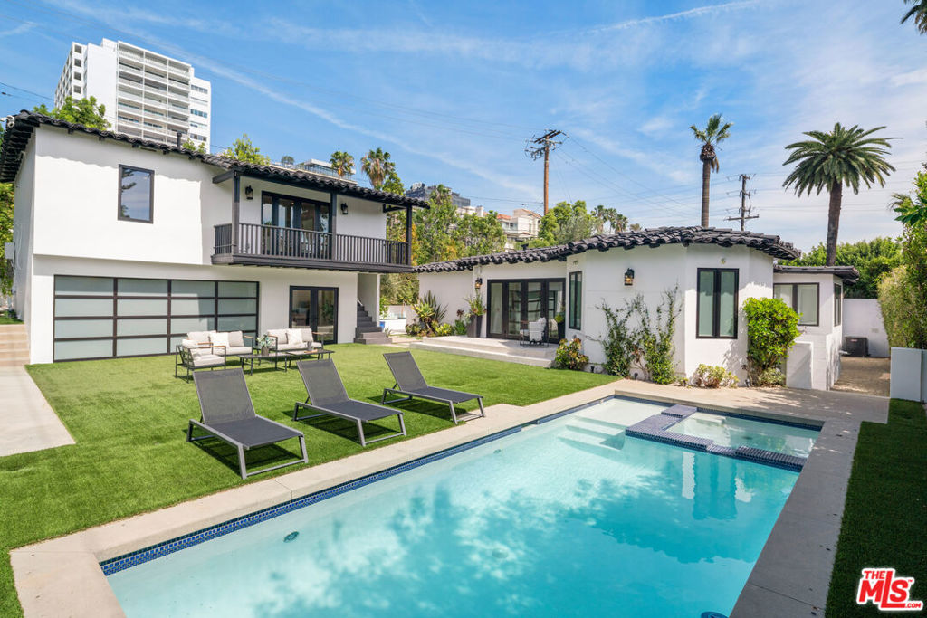 813 Doheny Drive
