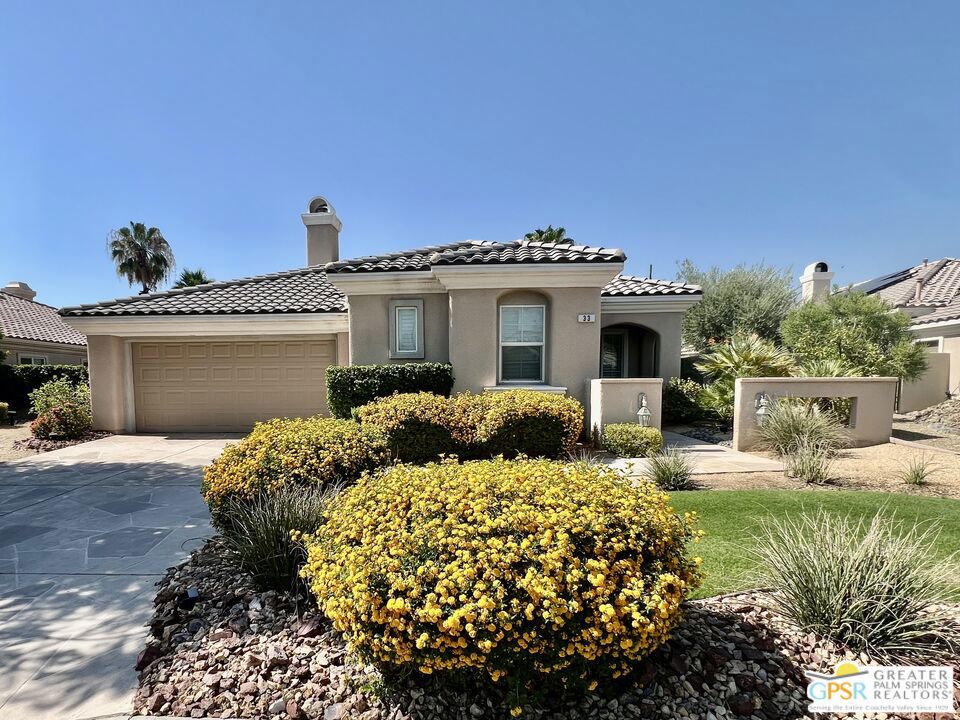 33 Vista Mirage Way