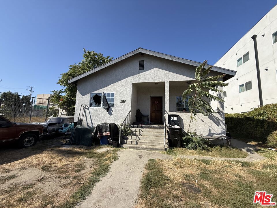923 25th Street