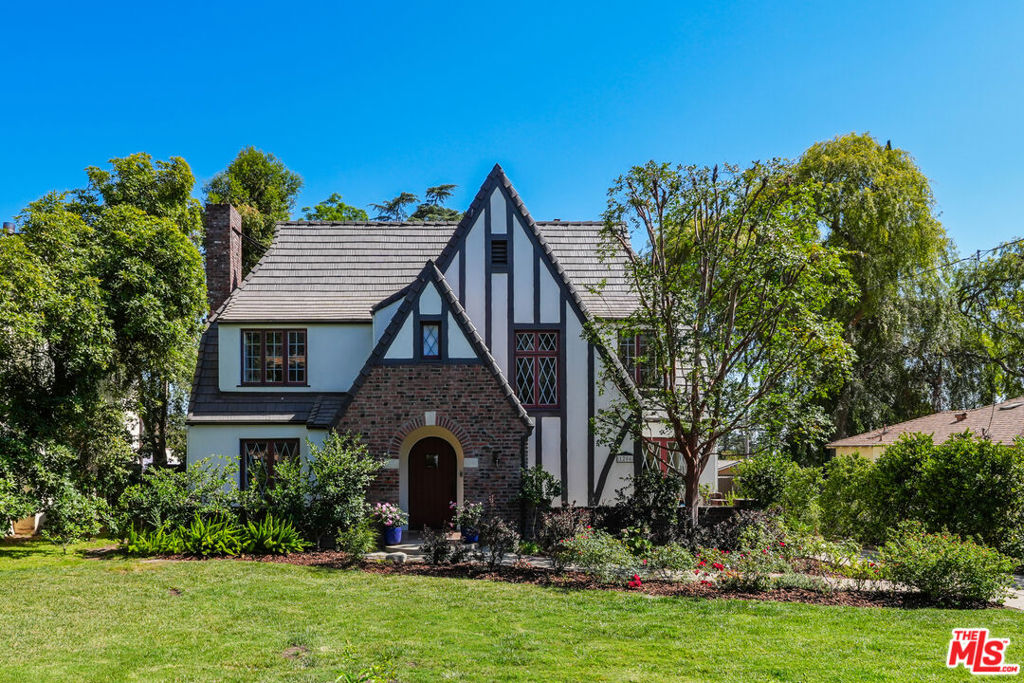 1206 Mendocino Street