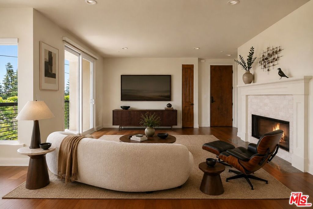 2255 Fox Hills Drive