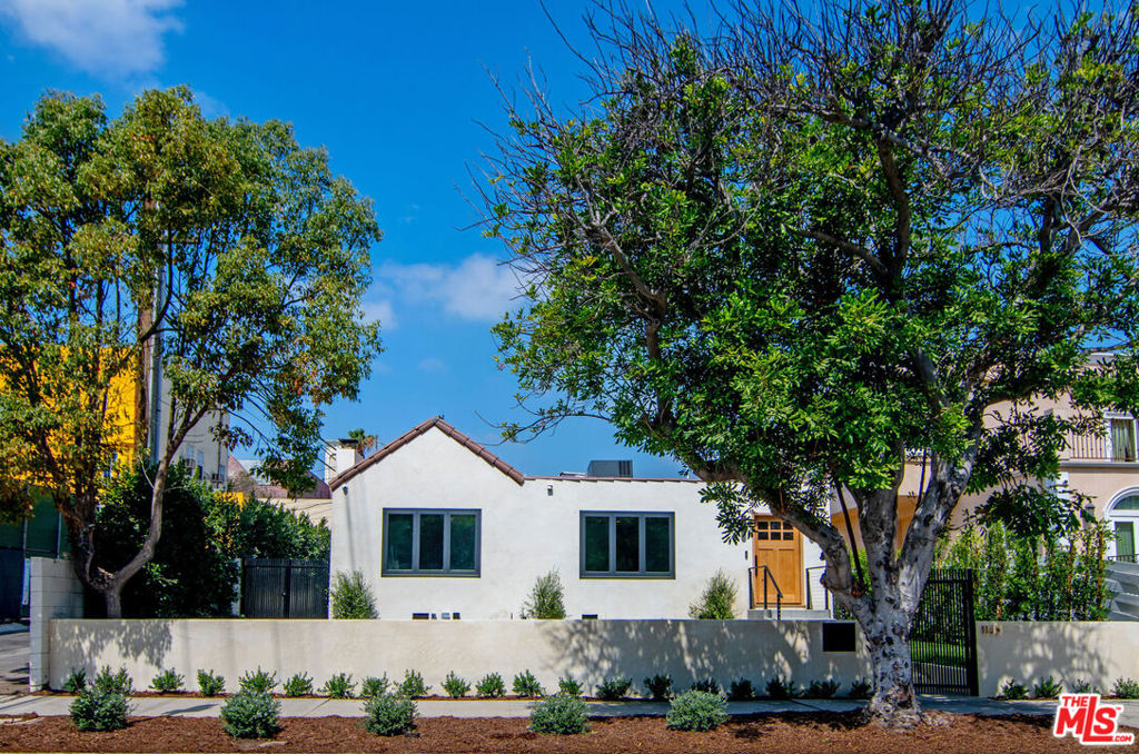 1145 Crest Drive
