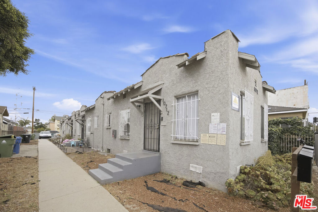 10714 Broadway