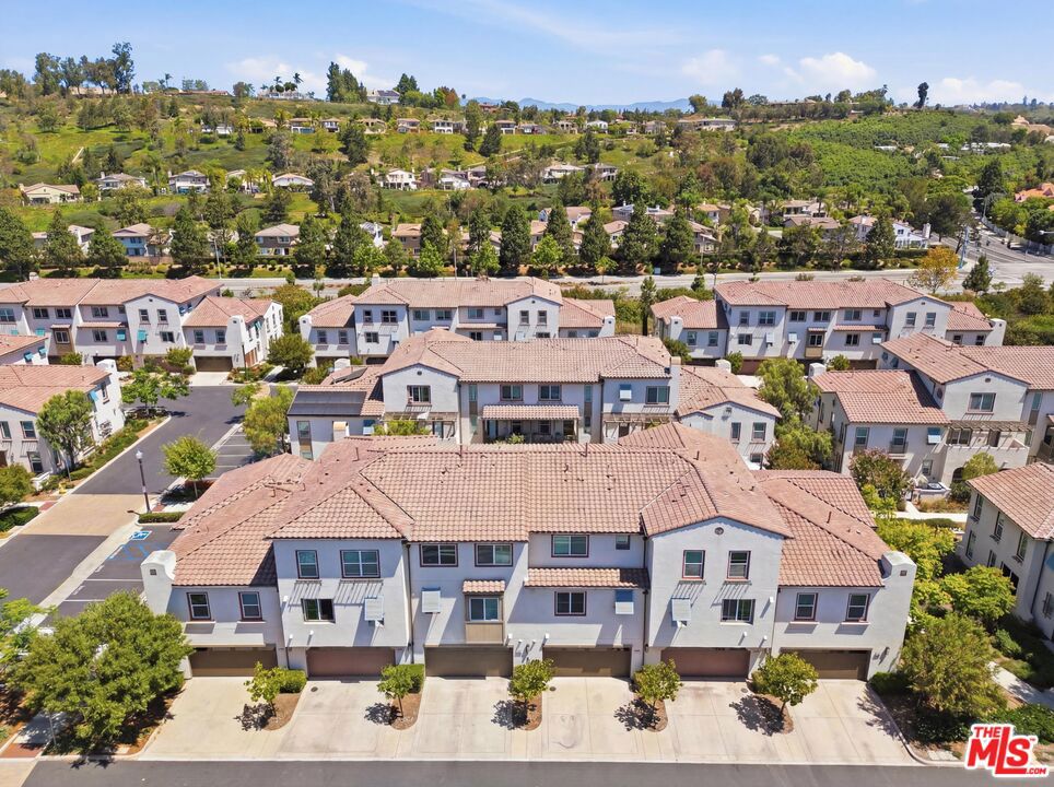 348 Dominguez Street