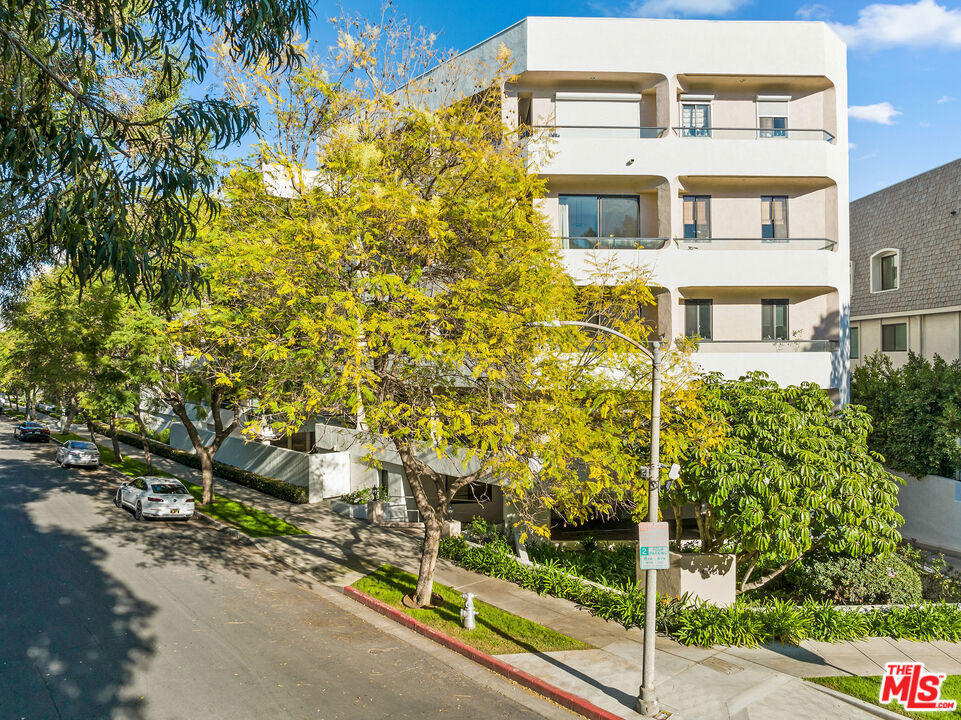 450 MAPLE Drive