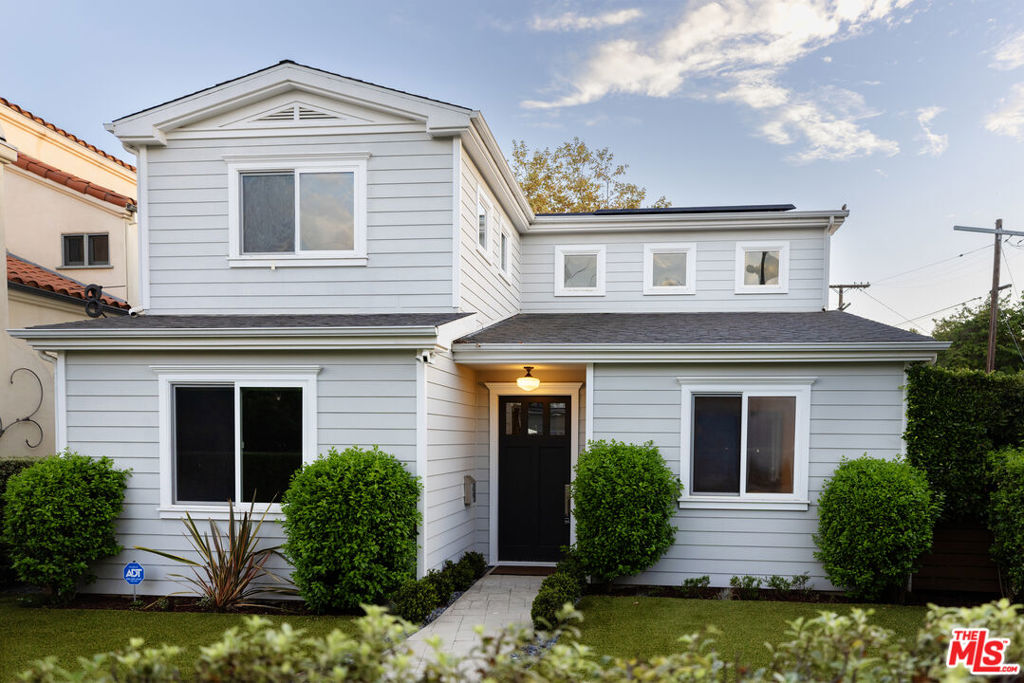961 Gretna Green Way