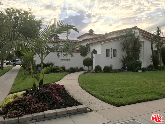 201 Doheny Drive