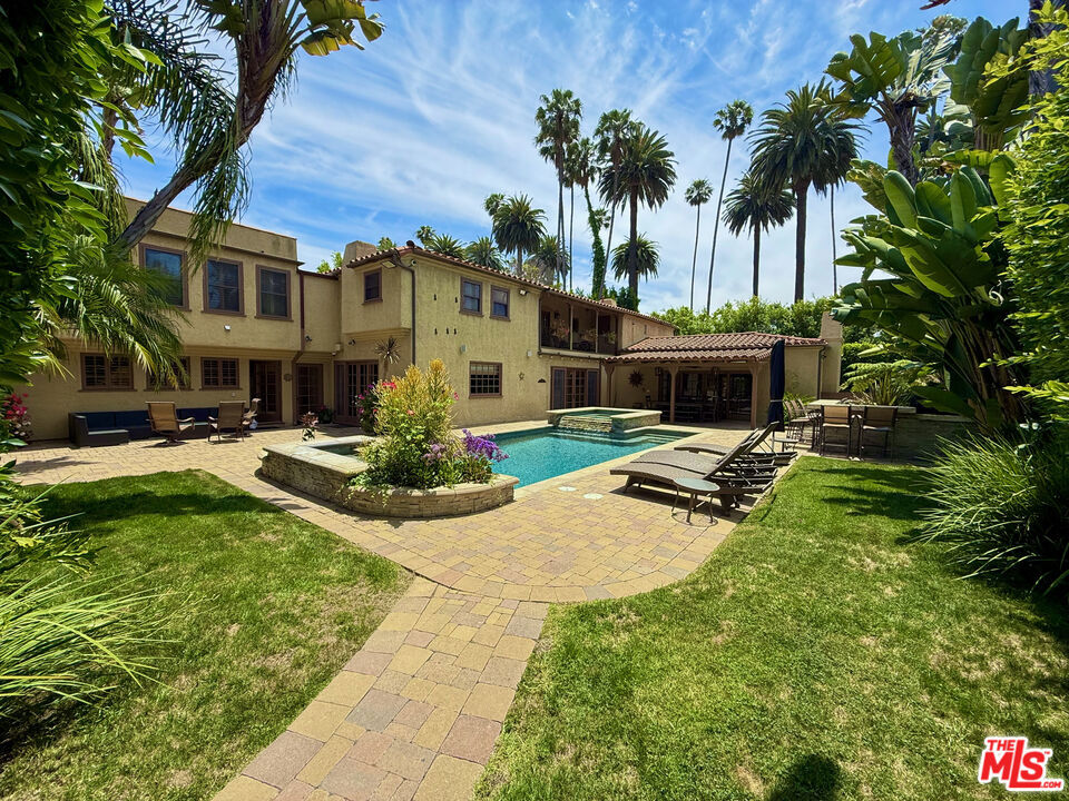 524 Bedford Drive