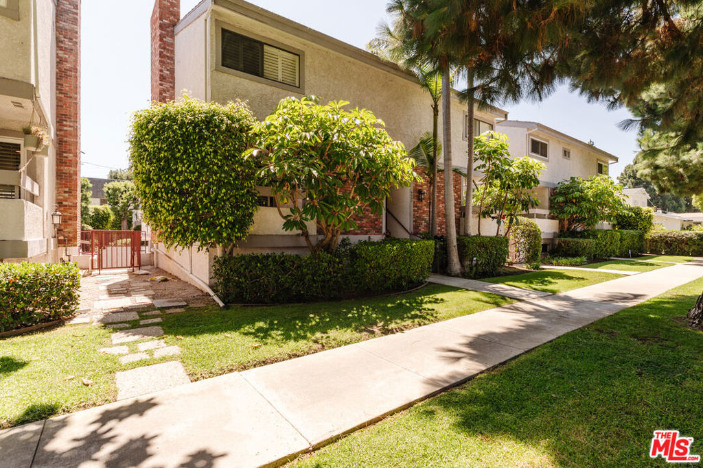4059 La Salle Avenue