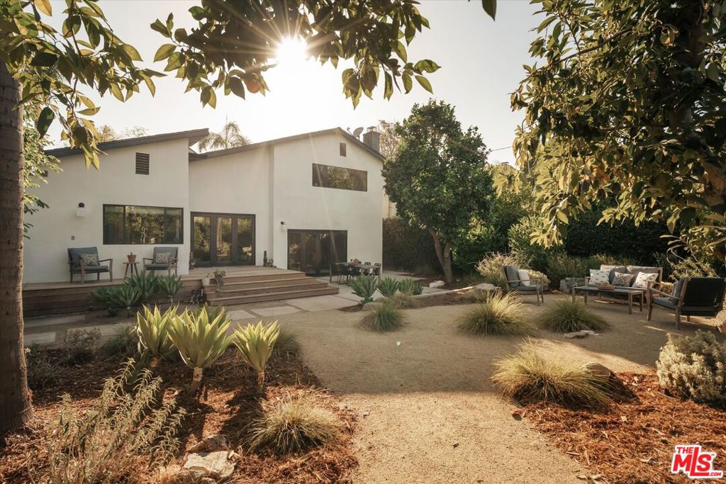 420 Reese Place