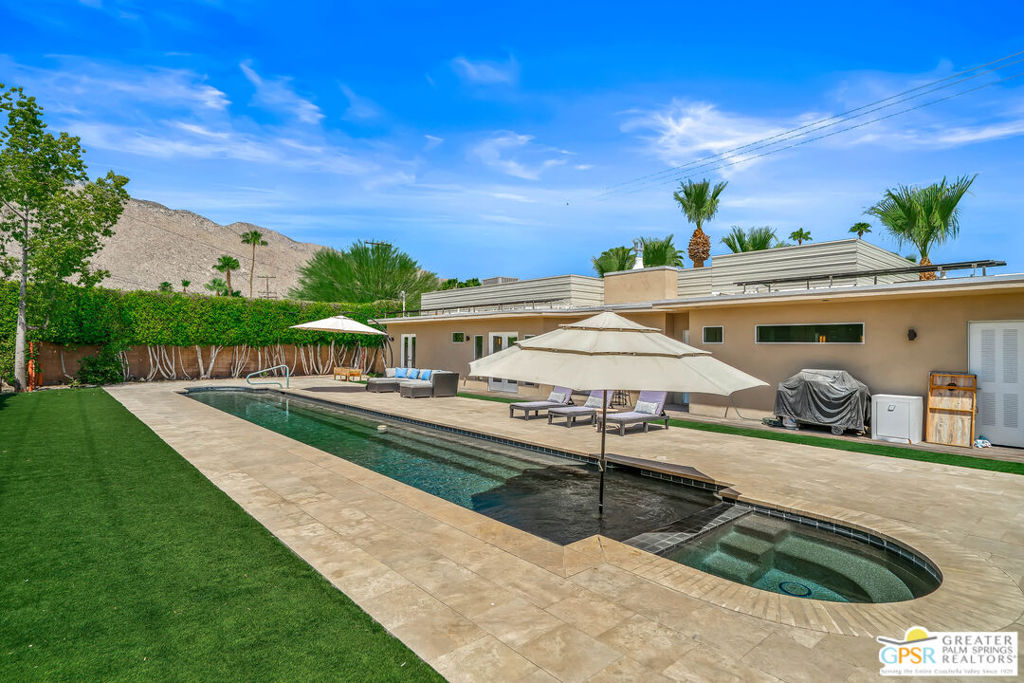 1653 Sunny Dunes Road