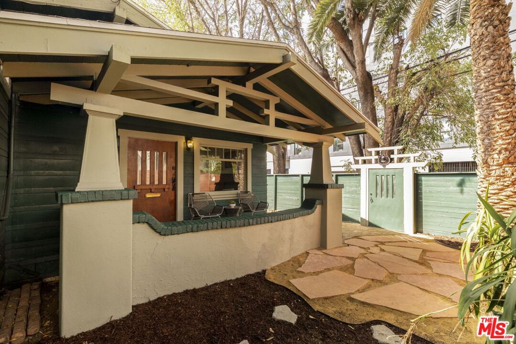 1410 Mccadden Place