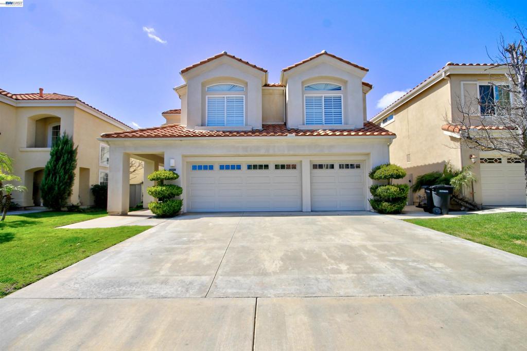 45315 Camino Monzon