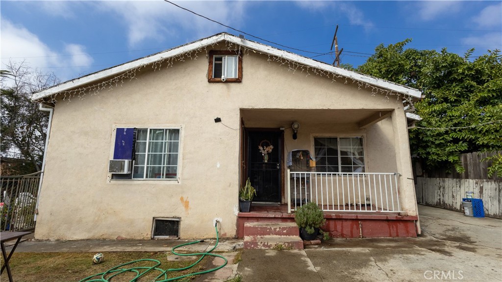 1023 Sentinel Avenue