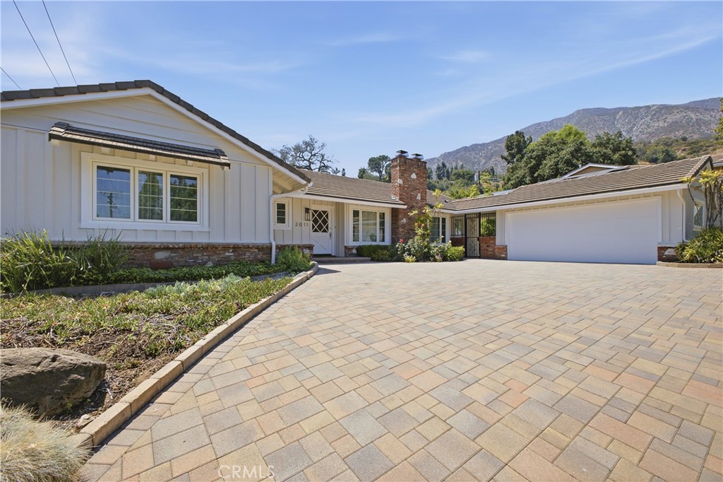 2011 Canyon Road