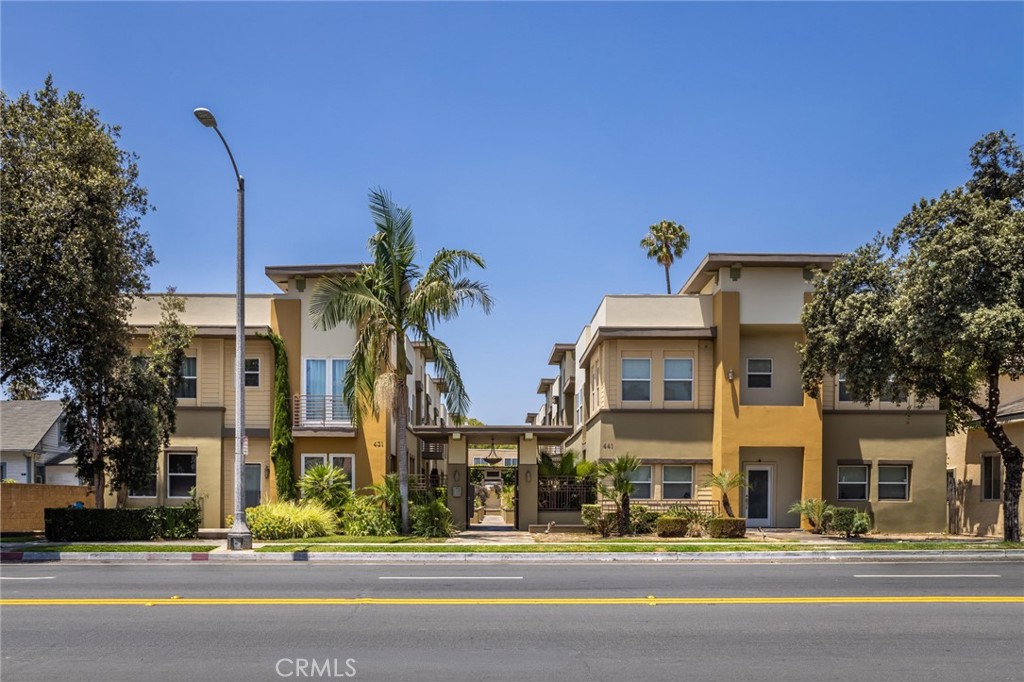 431 Los Robles Avenue