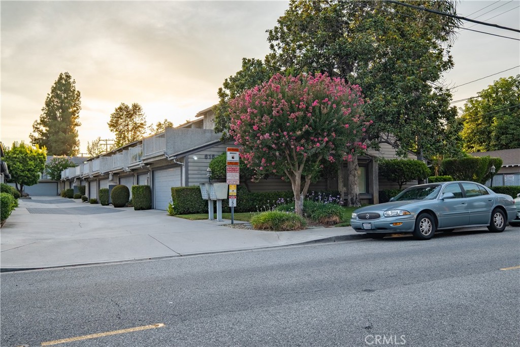 615 Monterey