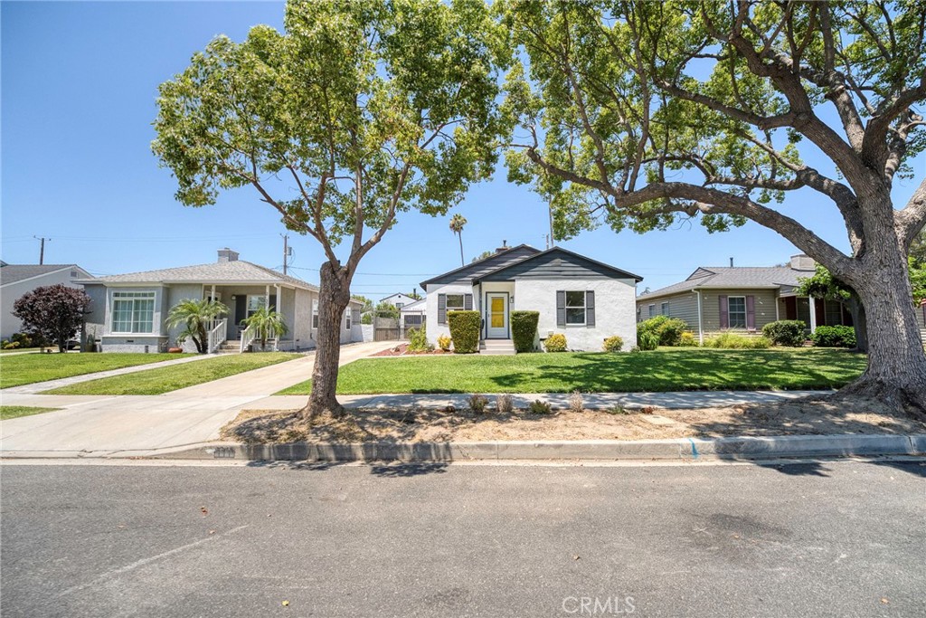2141 Evergreen Street