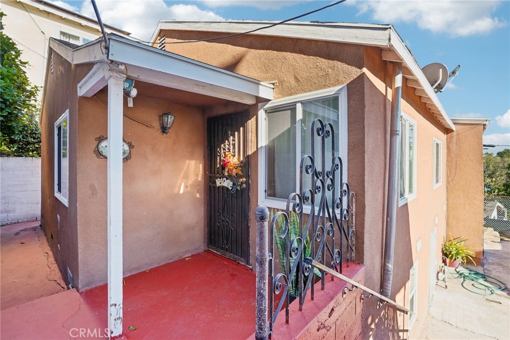 1046 Bonnie Beach Place
