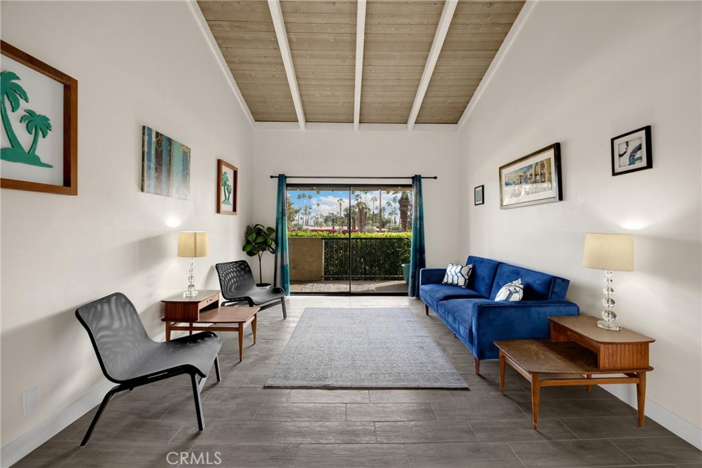 1421 Sunrise Way