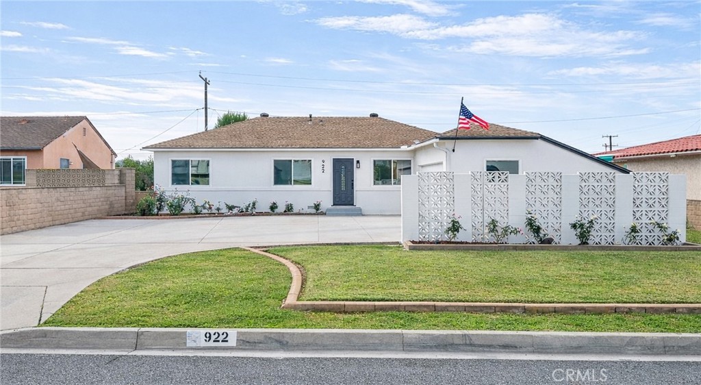 922 Edgecomb