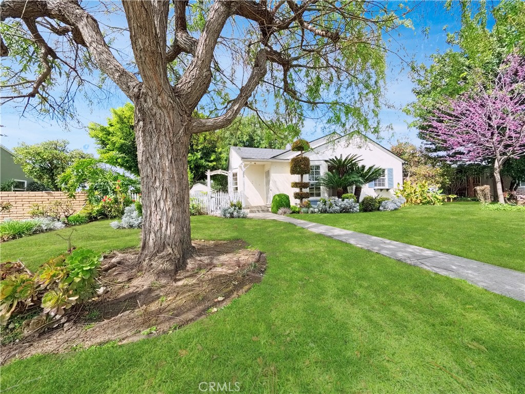 305 Shadydale Avenue