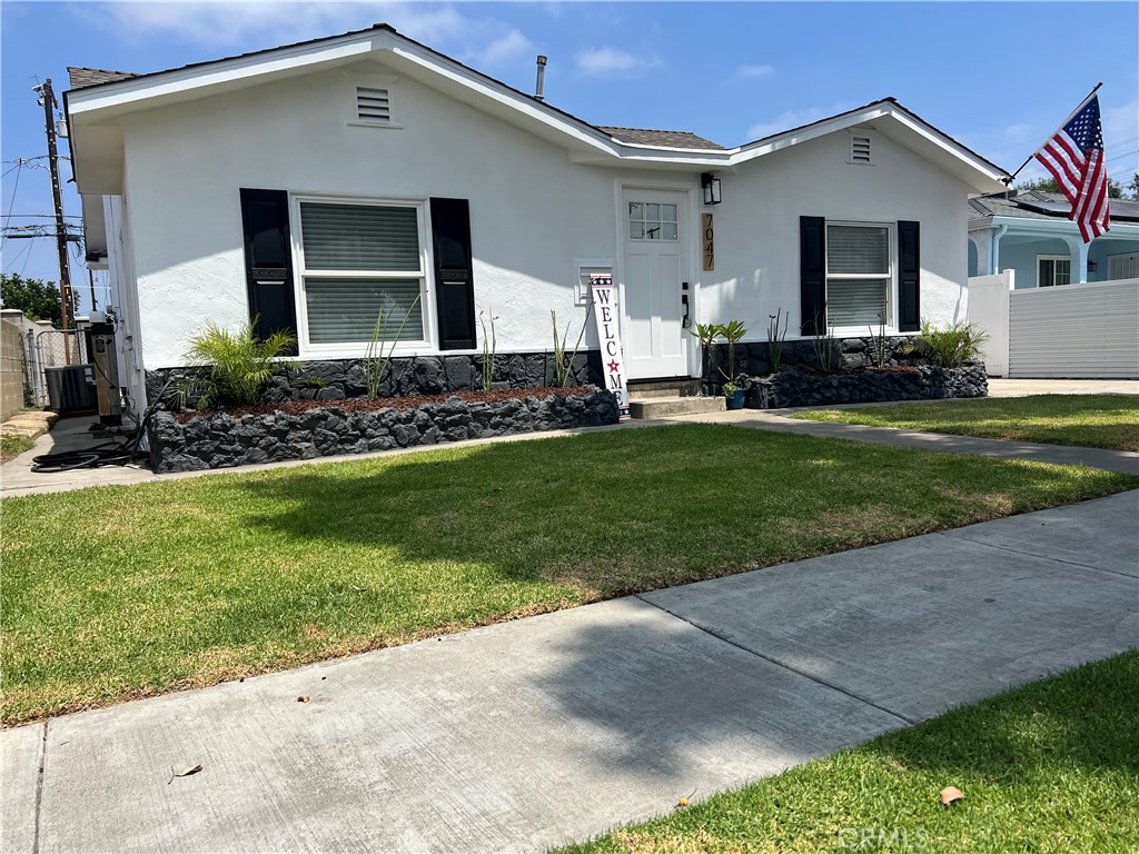 7047 San Marcus