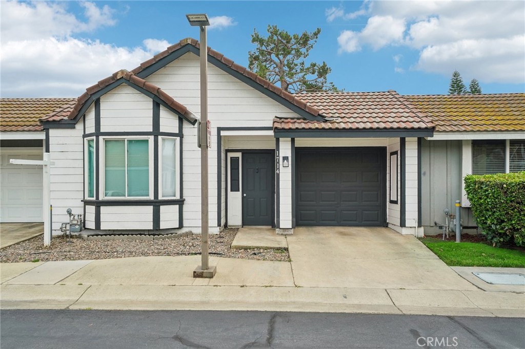1714 Terrace Lane