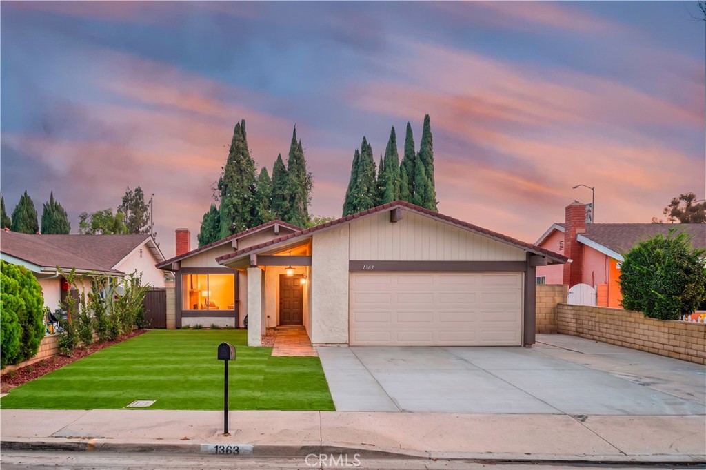 1363 Custoza Avenue