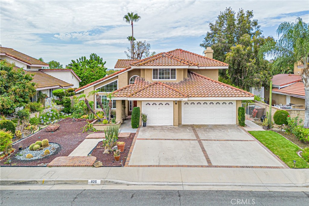 825 BRIDGEWATER Lane