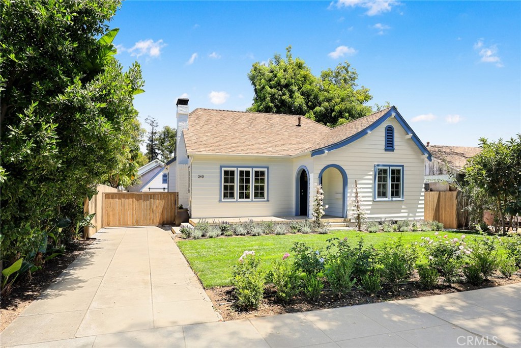 240 Vinedo Avenue